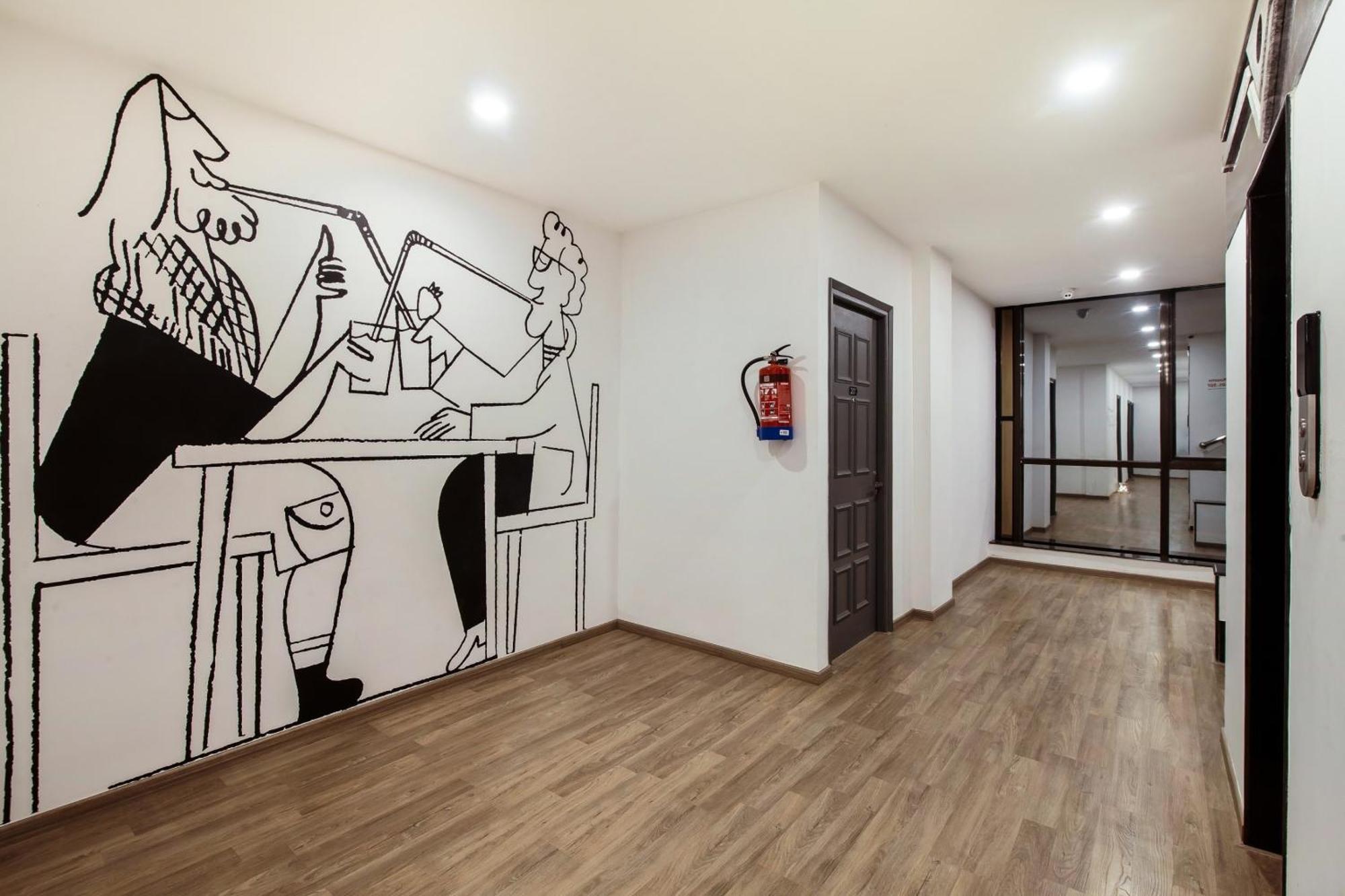 גורגאון Townhouse The Amv Hotel מראה חיצוני תמונה